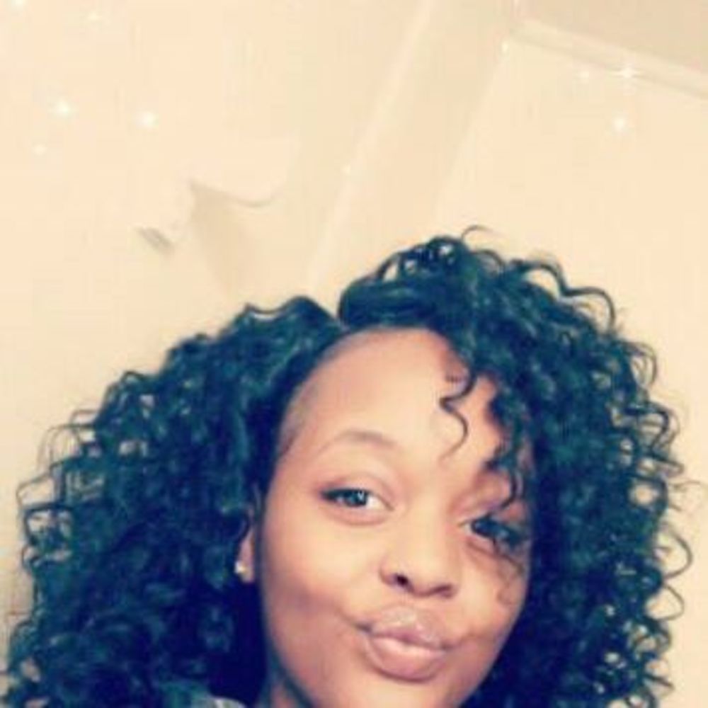 Meet your Posher, Charlotte